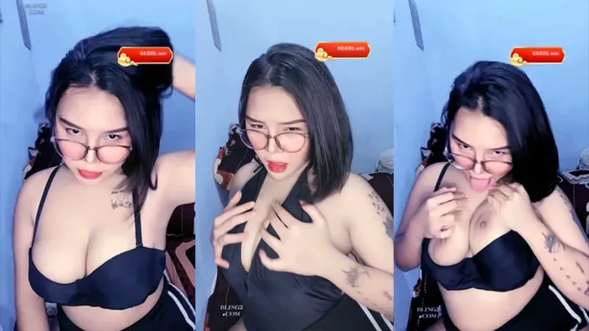 Bokep Indo Angell99 Jilat Utingnya Sendiri Hot!