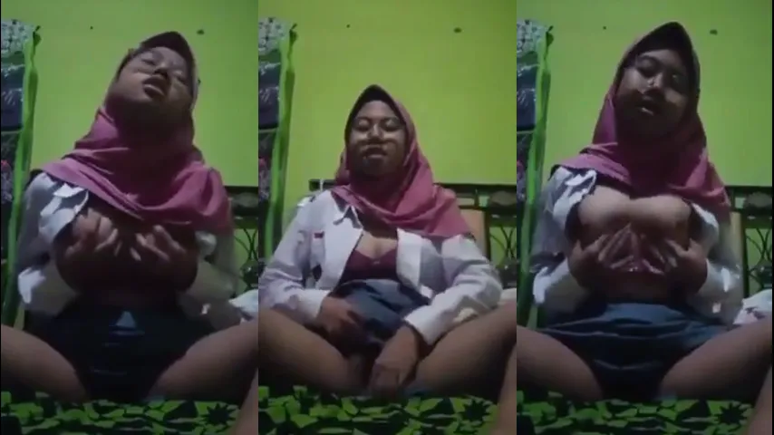 Bokep Indo Masih SMA Toketnya Gede Padet Banget